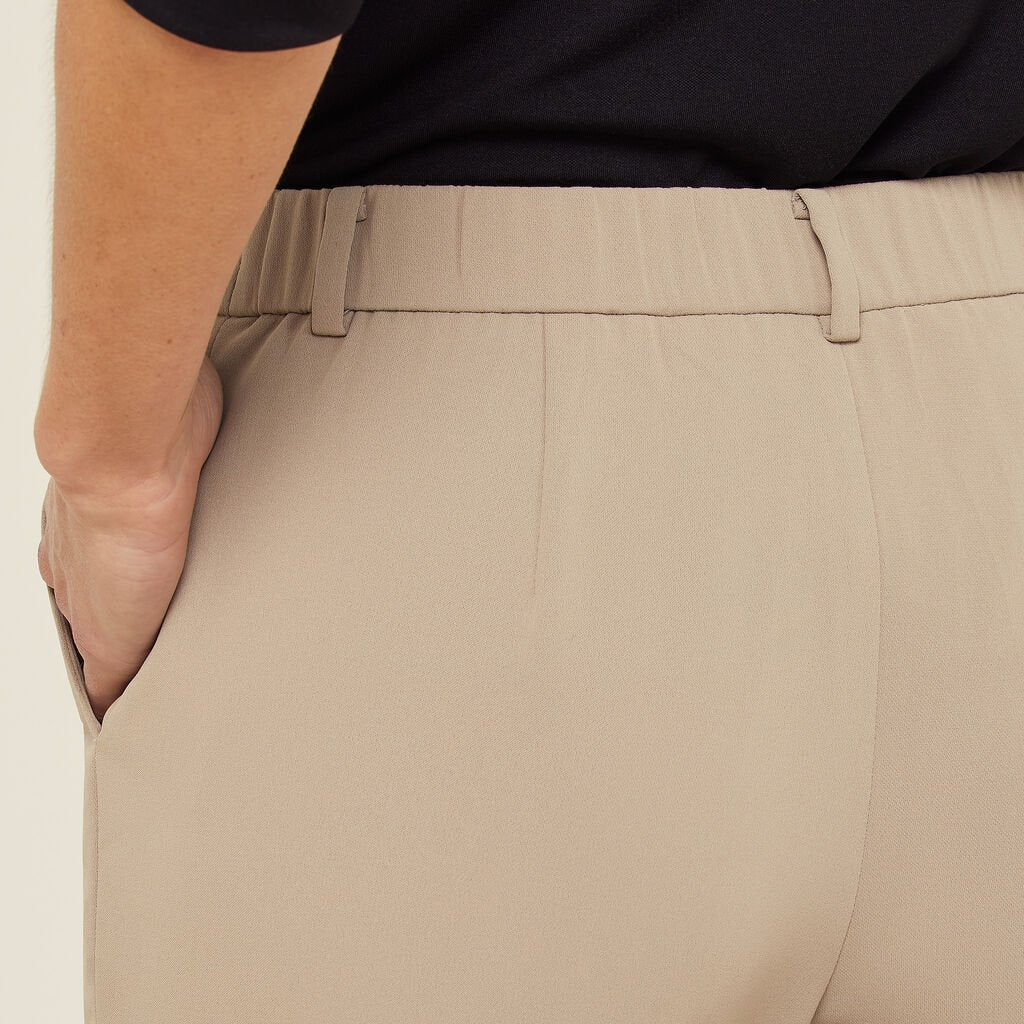 Crepe Stretch High Waist Cropped Pant SKU - 3YC